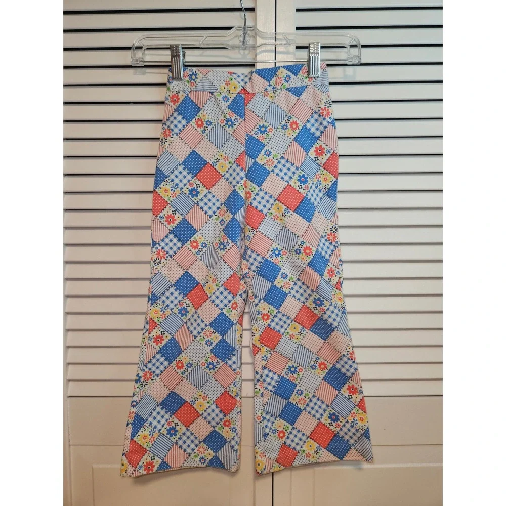 Vintage Health-tex Kids 5 Patchwork Floral Bell Bottom Pants Red White Blue 70s